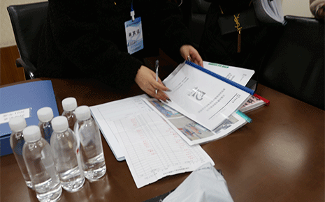 劉潭服裝廠嚴(yán)要求落實(shí)防疫舉措，筑牢嚴(yán)密防線