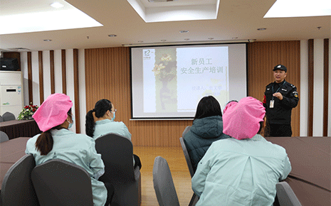 劉潭服裝廠開展新員工安全培訓(xùn)