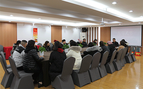 關(guān)愛(ài)職工暖人心，劉潭服裝廠開展新春慰問(wèn)困難職工活動(dòng)