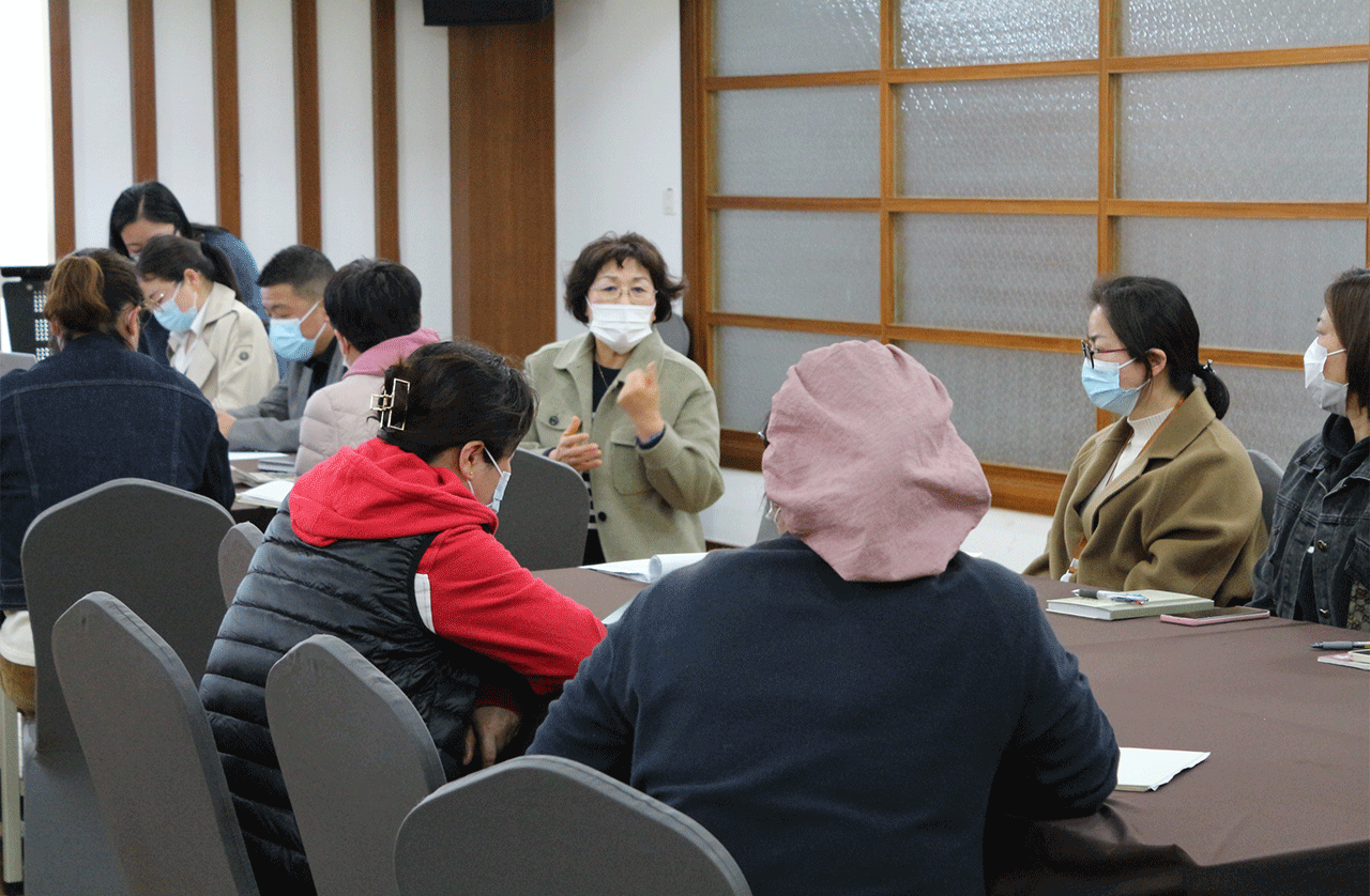 劉潭服裝廠召開(kāi)清明期間疫情防控會(huì)議