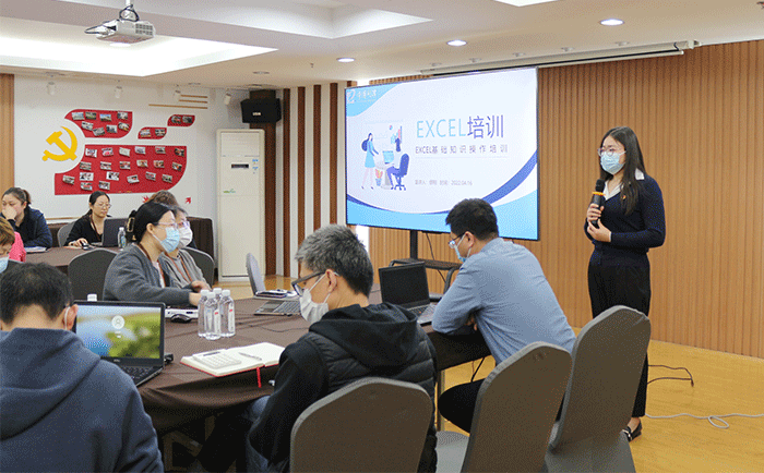 劉潭服裝廠開(kāi)展辦公軟件技能專題培訓(xùn)