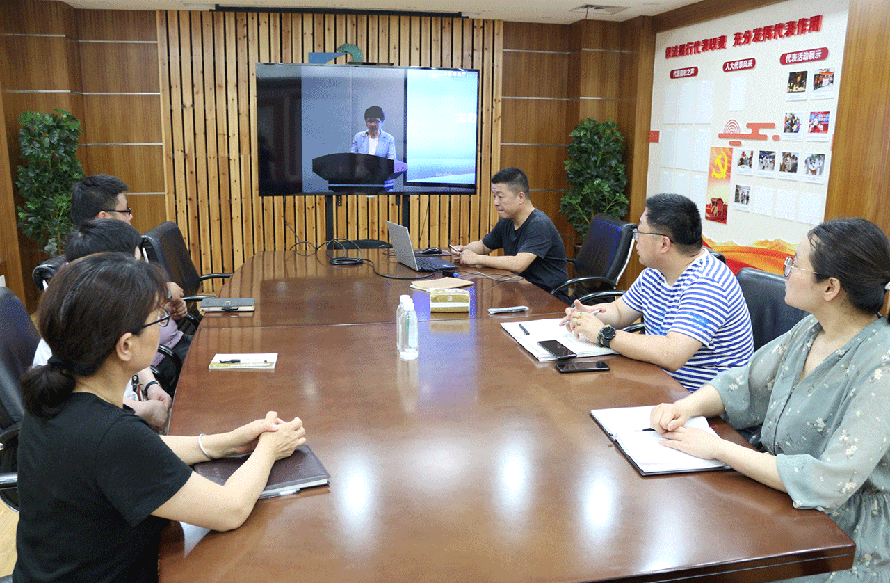 助力劉潭服裝平穩(wěn)發(fā)展