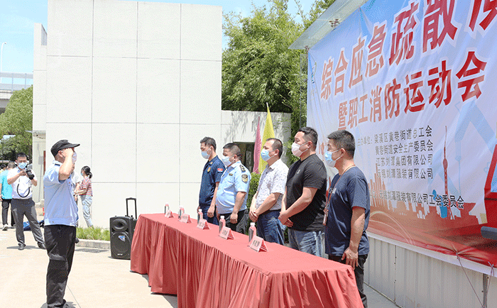 組織開展消防應(yīng)急演練，筑牢劉潭服裝廠安全生產(chǎn)防線