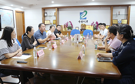 人才組到訪劉潭服裝廠調(diào)研