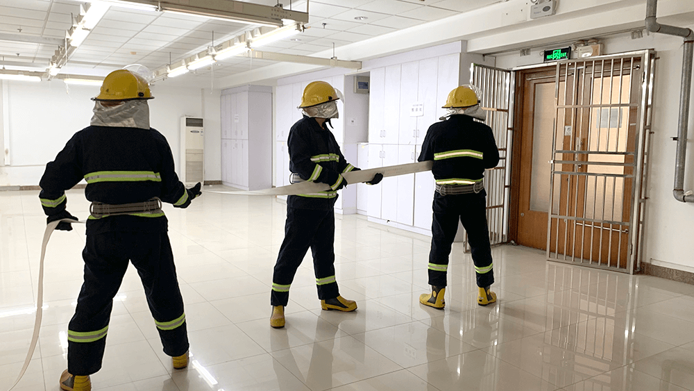 劉潭服裝微型消防站演練