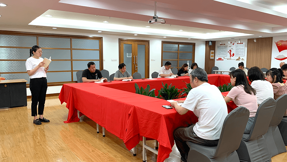 劉潭服裝開展黨日讀書活動