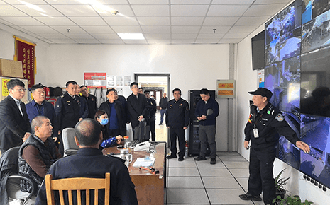 區(qū)領(lǐng)導帶隊到劉潭服裝開展消防安全專項檢查