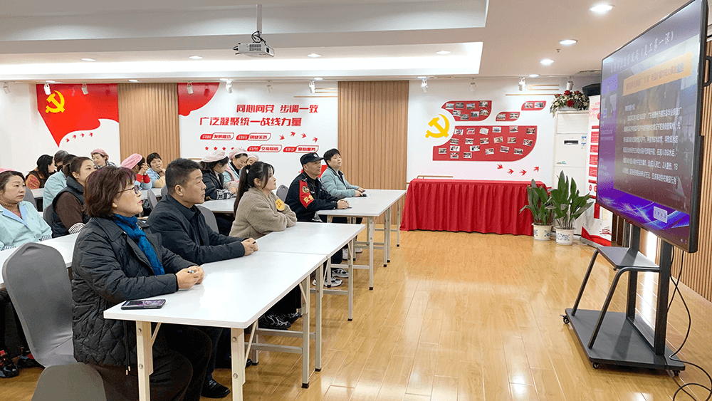 劉潭服裝扎實上好復工復產(chǎn)開工課