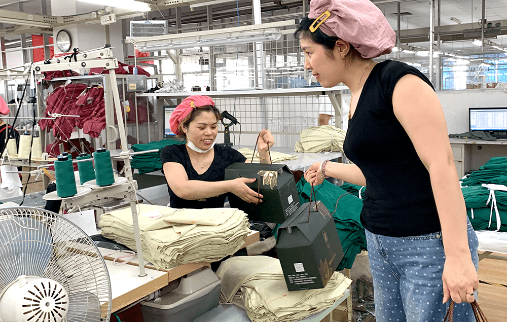 劉潭服裝為員工送上暖心端午禮