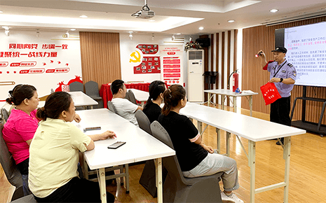 劉潭服裝組織開(kāi)展新員工入職安全教育培訓(xùn)