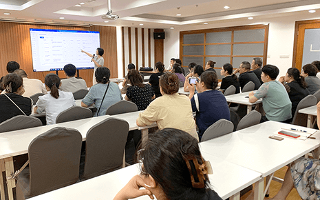 劉潭服裝開展績效管理培訓會議 劉潭服裝開展績效管理培訓會議