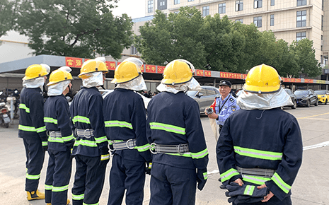 防患未“燃”，劉潭服裝微型消防站消防員練起來