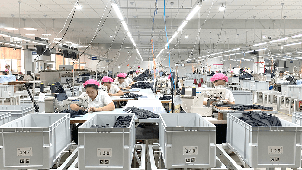 劉潭服裝：黨建聚鏈成勢，賦能產(chǎn)業(yè)創(chuàng)新發(fā)展