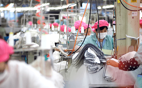 劉潭服裝：先進(jìn)員工評(píng)選進(jìn)行時(shí)