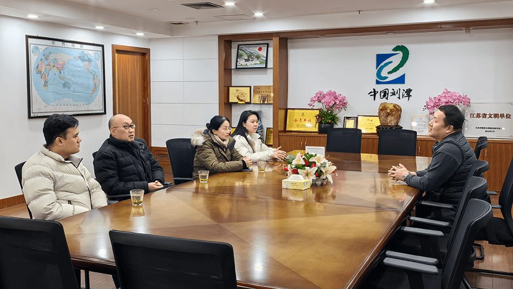 工商聯走進劉潭服裝，共話發(fā)展新篇章