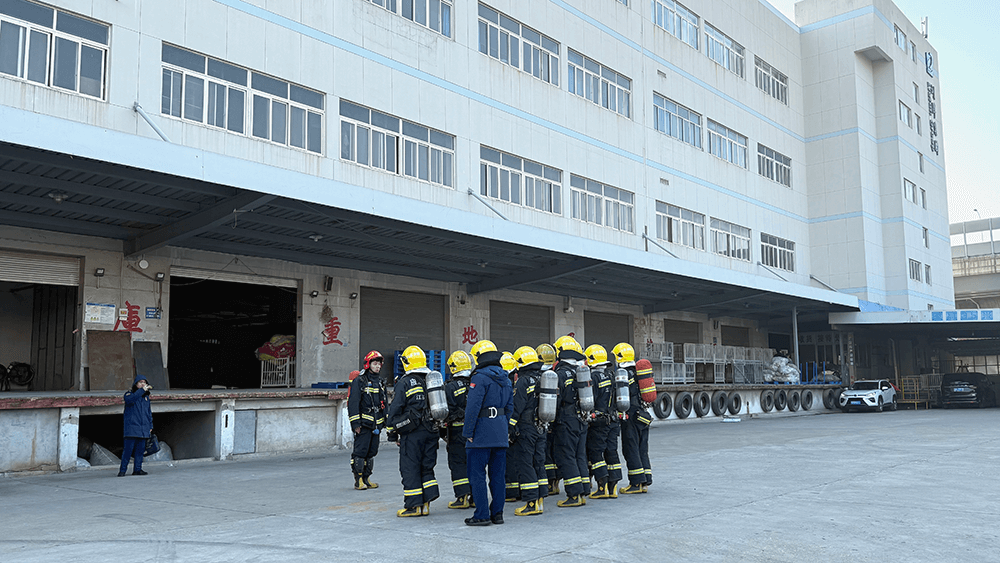 劉潭服裝：消防演練進企業(yè)，共筑安全生產(chǎn)&ldquo;防火墻&rdquo;