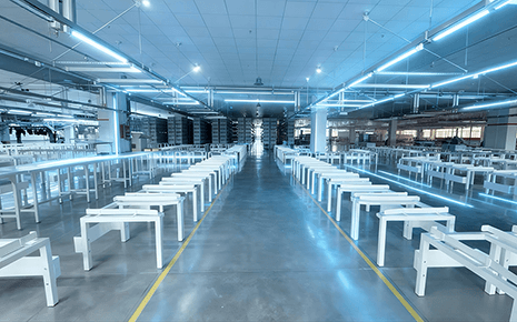 劉潭服裝：4樓車間升級(jí)改造，開(kāi)啟發(fā)展新篇