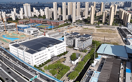 金秋桂香盈滿園，以創(chuàng)新織就劉潭服裝發(fā)展新圖景