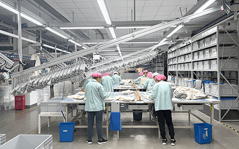 劉潭服裝持續(xù)推進(jìn)生產(chǎn)智能化升級(jí)改造