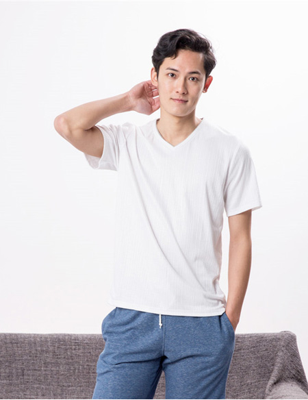 針織V領(lǐng)睡衣