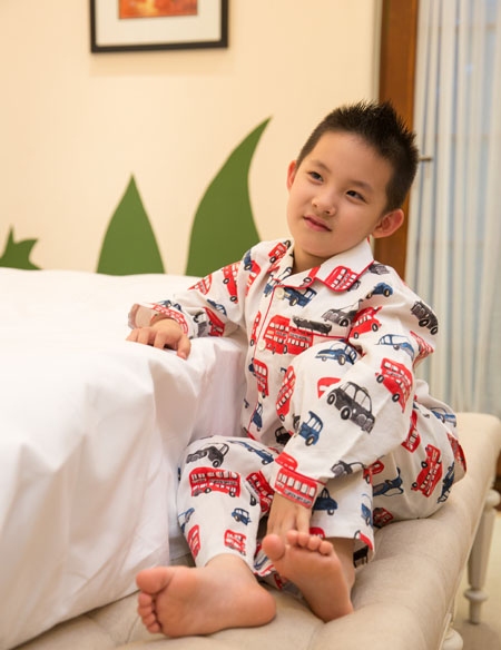男童長(zhǎng)袖印花卡通睡衣