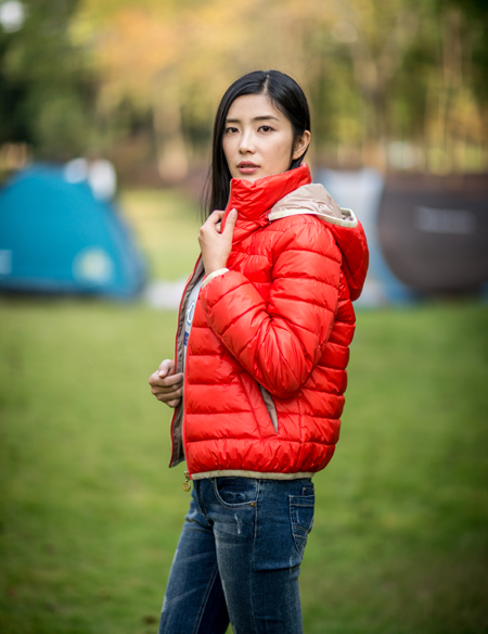 女式連帽純色短款棉服