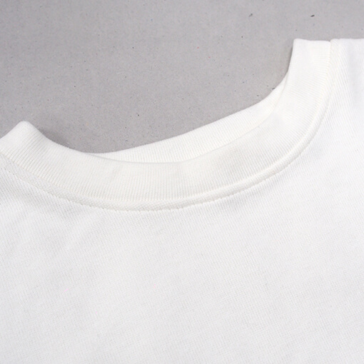 女白色休閑衛(wèi)衣